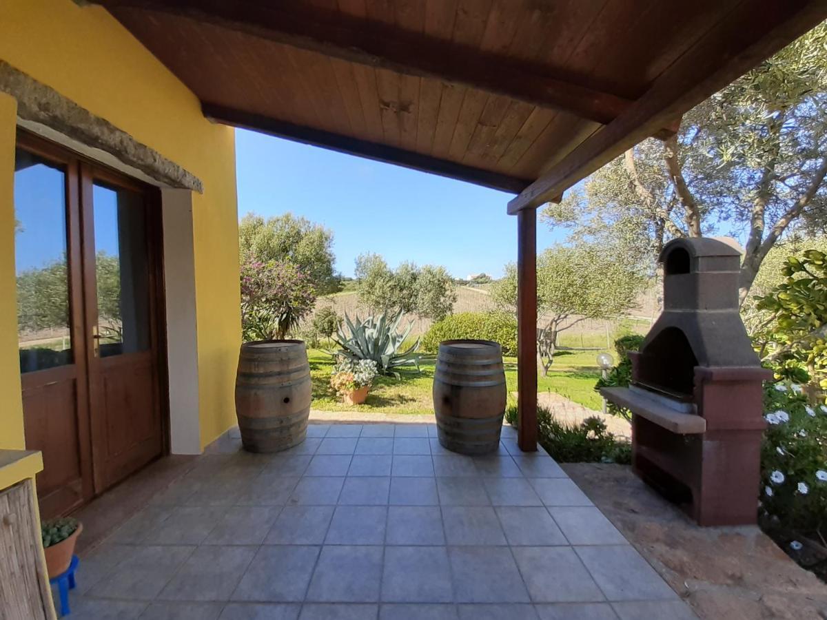 Agriturismo Campesi Casale Tra Le Vigne Aglientu Exteriér fotografie