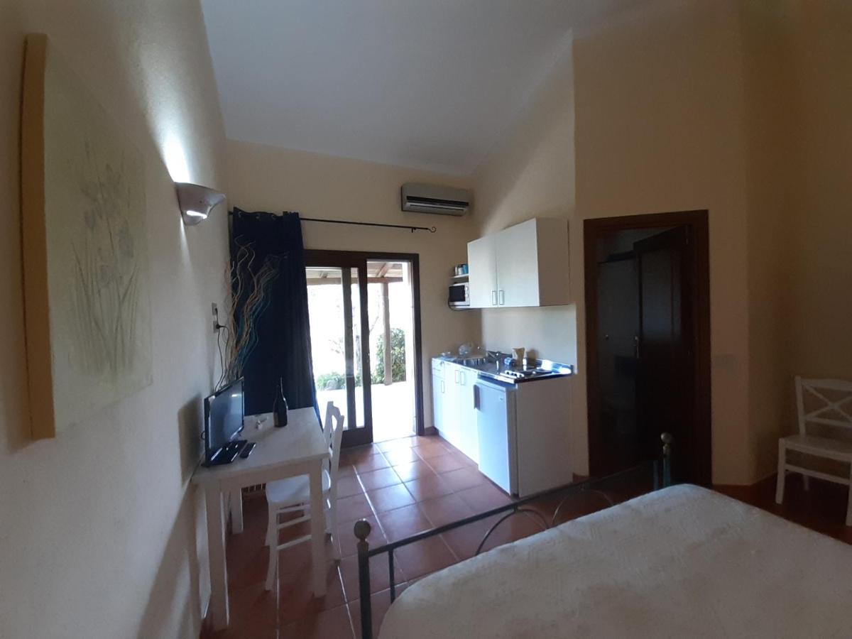 Agriturismo Campesi Casale Tra Le Vigne Aglientu Exteriér fotografie