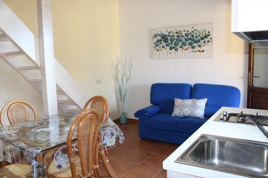 Agriturismo Campesi Casale Tra Le Vigne Aglientu Exteriér fotografie