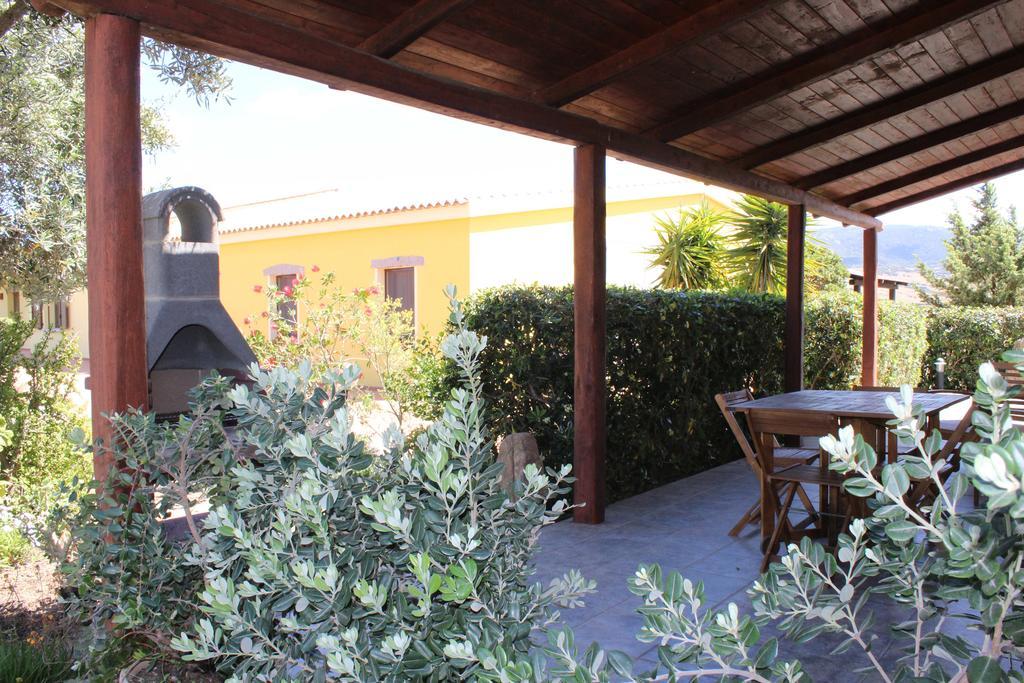 Agriturismo Campesi Casale Tra Le Vigne Aglientu Exteriér fotografie