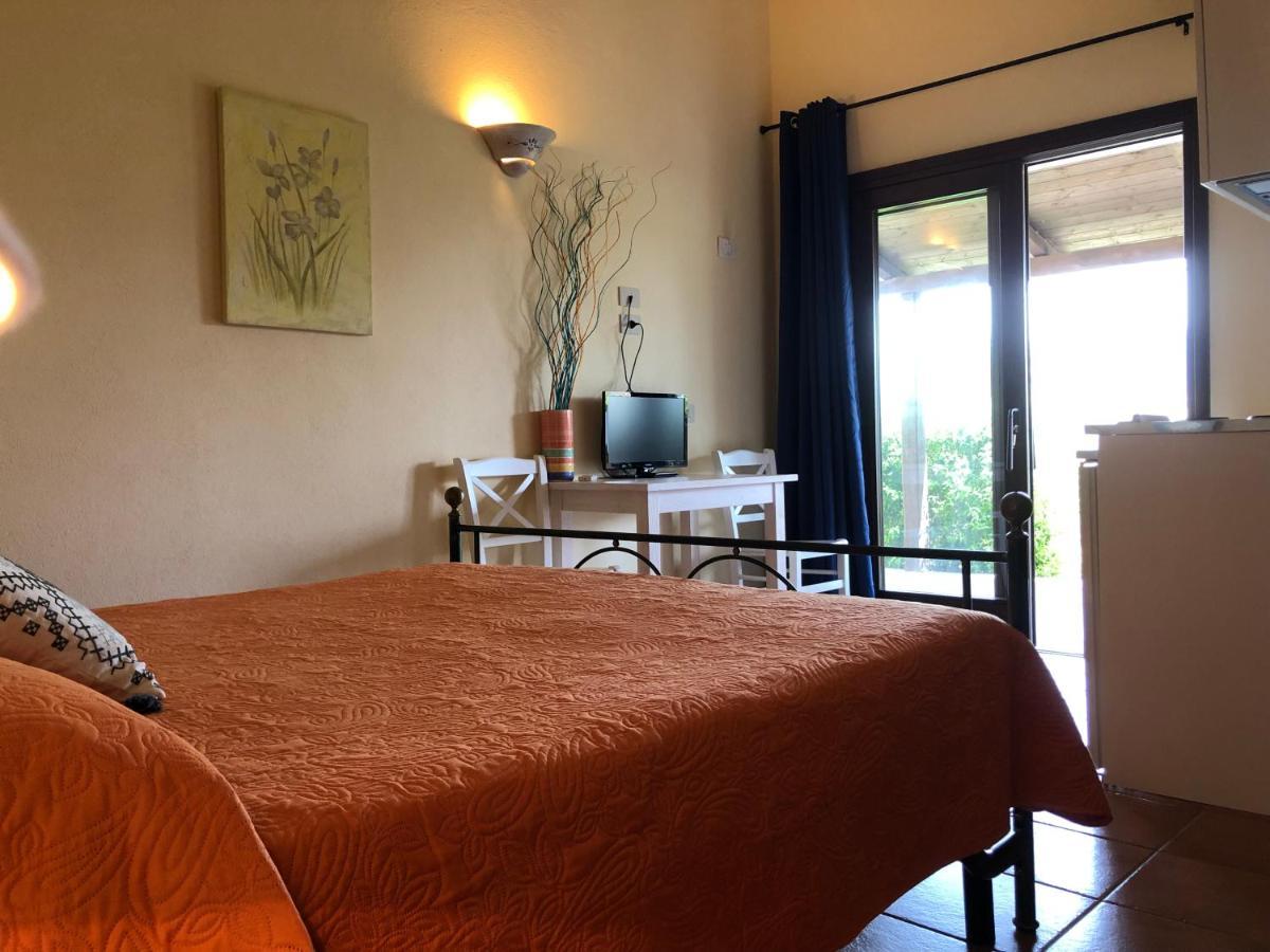 Agriturismo Campesi Casale Tra Le Vigne Aglientu Exteriér fotografie